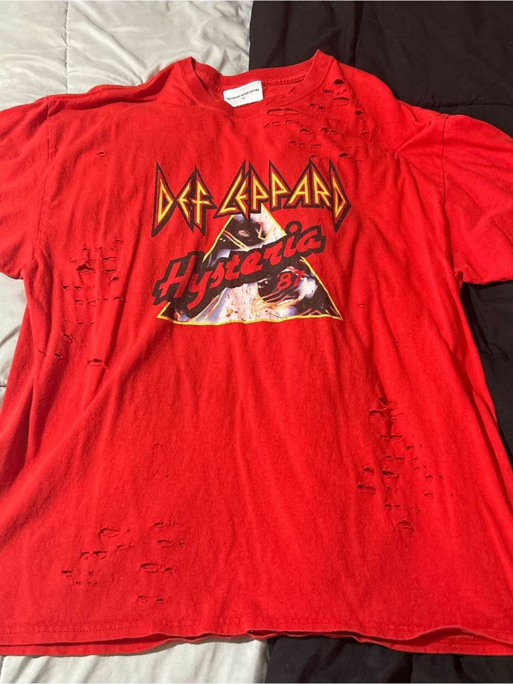 'Hysteria' Red Short Sleeve Band Tee